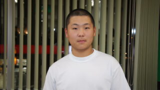 再度右投げに挑戦！ 