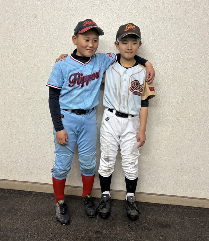 決勝前、写真左から東16丁目フリッパーズ、釧路ゴールデンモンキーズBBC