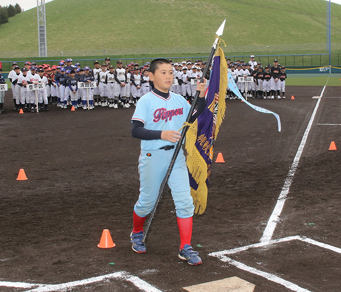 優勝旗返還の東16丁目フリッパーズ
