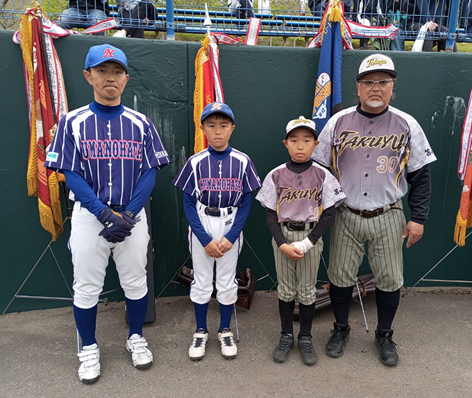 写真左から沼ノ端スポーツ少年団、拓勇ファイターズ
