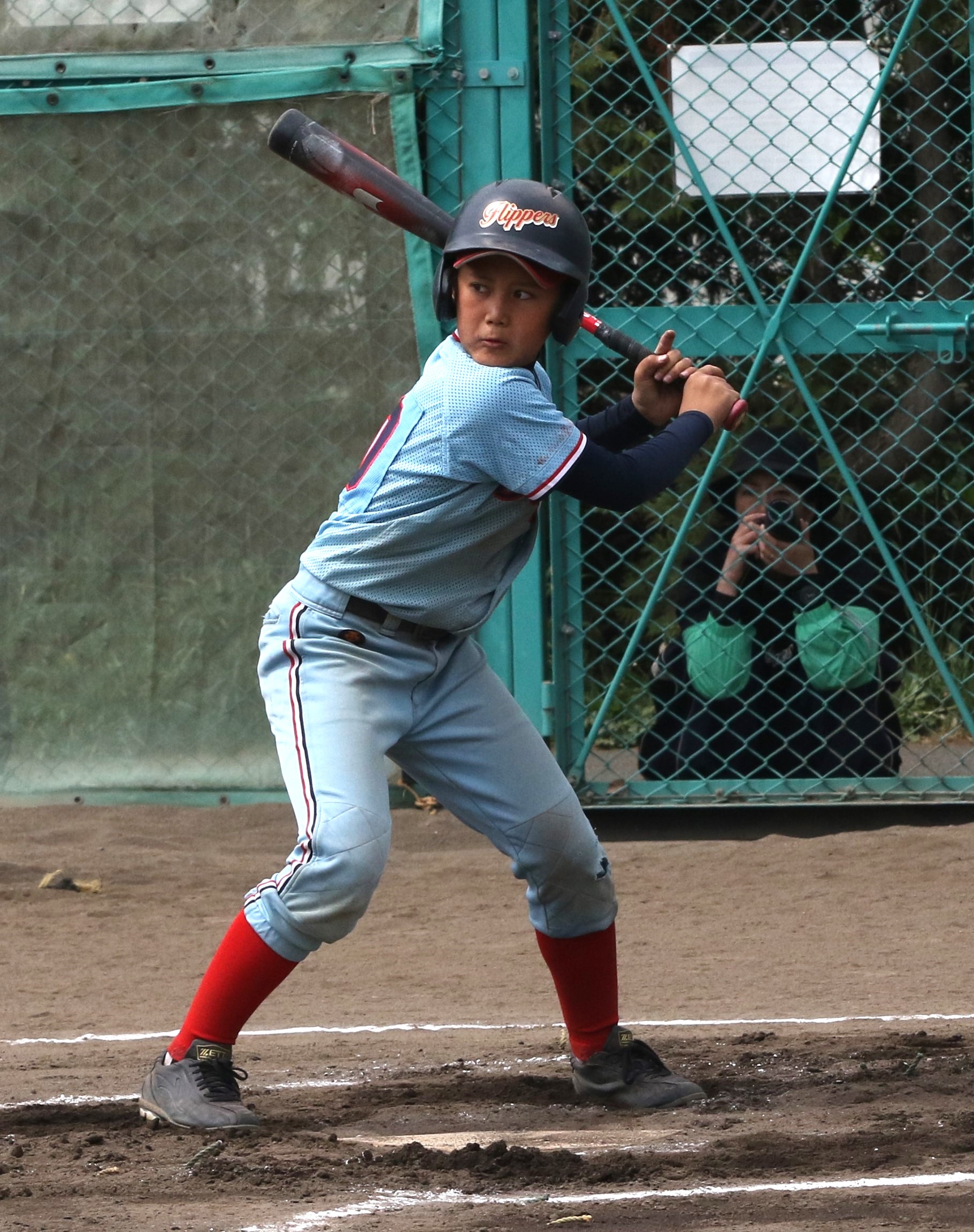 初回の三塁打、四回の二塁打と大活躍の丹場（東16丁目）