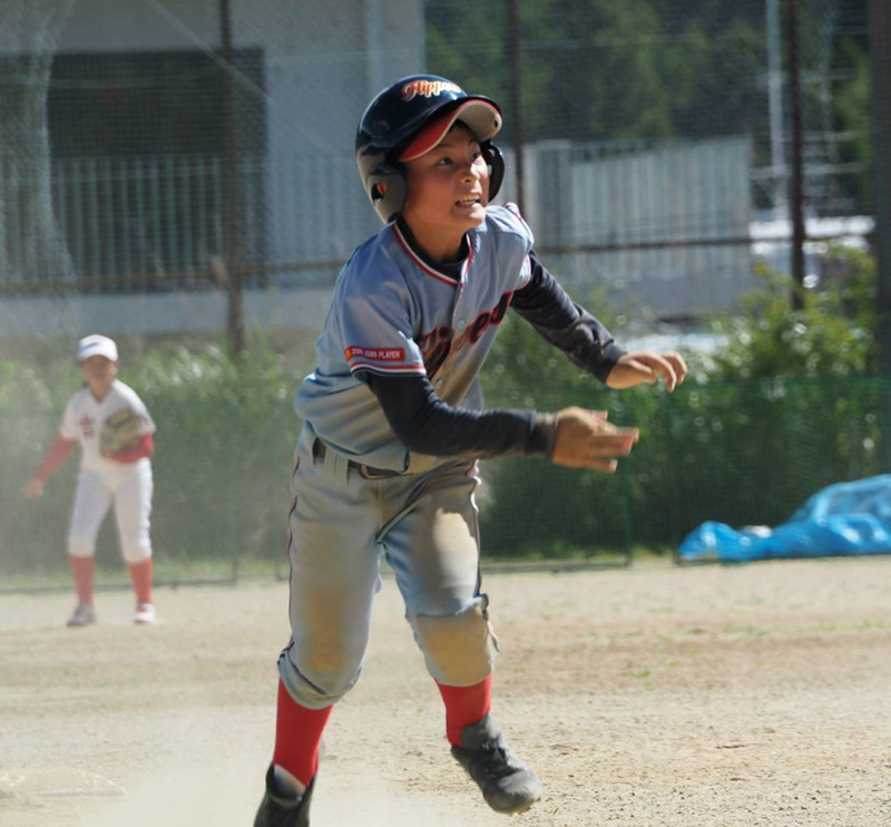 足で繋いだ舘洞選手