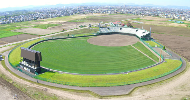 スタルヒン杯が「エンジョイ!」北海道予選に 道内16チームが全国切符をかけ激突!
