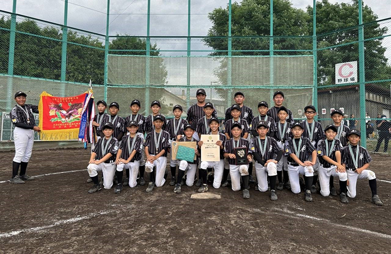 札幌支部優勝の札幌オールブラックス＝（写真・チーム提供）
