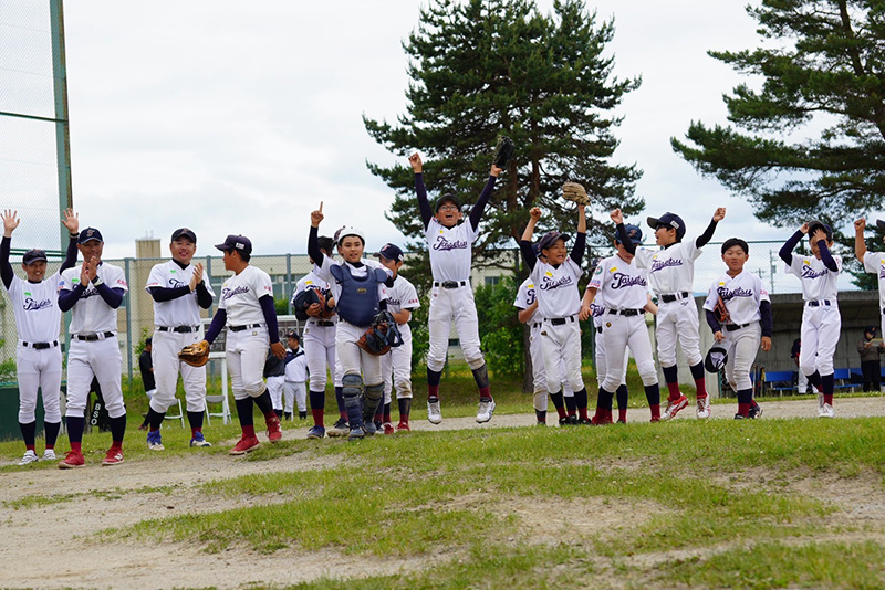 （写真・東川大雪少年野球クラブ提供）