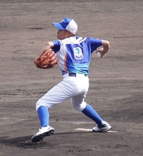 松浦陵真 一試合一人で投げきり完投しチームに貢献！