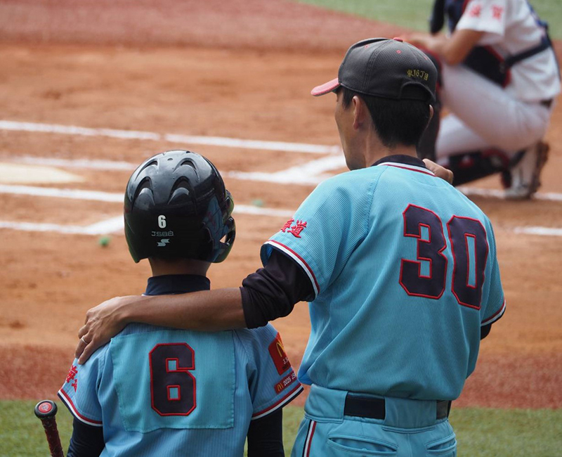 最終回ノーアウト2塁打席に立つ
田村くん