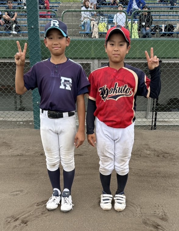 主将を務めた2人、写真左から柳原(緑苑台ファイターズJr.)、栗本(北都タイガース)