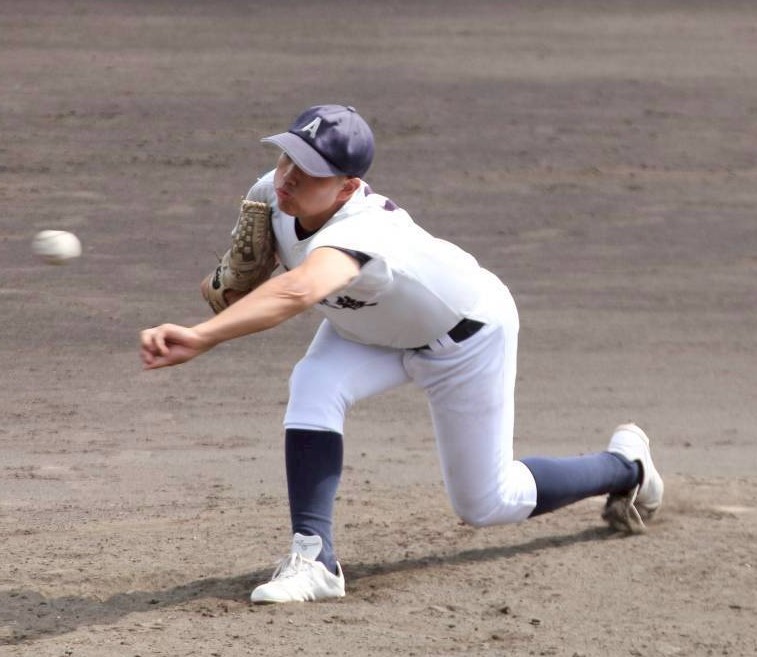 投打の活躍を見せた松井投手（旭川北稜）