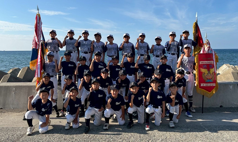 初出場の余市強い子野球スポーツ少年団＝（写真・チーム提供）