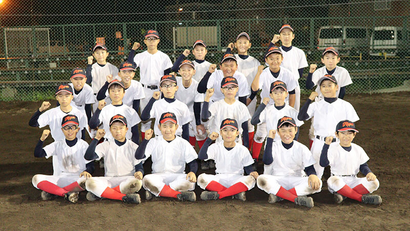 東16丁目フリッパーズ、美香保公園での平日ナイター練習に励む 