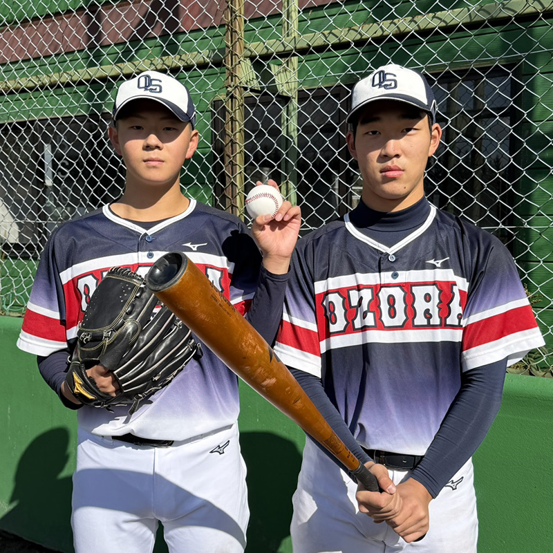 北海道選抜に選出された大空シニアの2人。写真左から土門琉人 、岡本大輝=(写真・チーム提供)