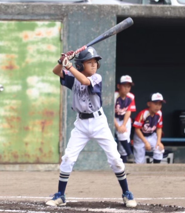 土谷選手(写真・余市強い子野球スポーツ少年団提供)