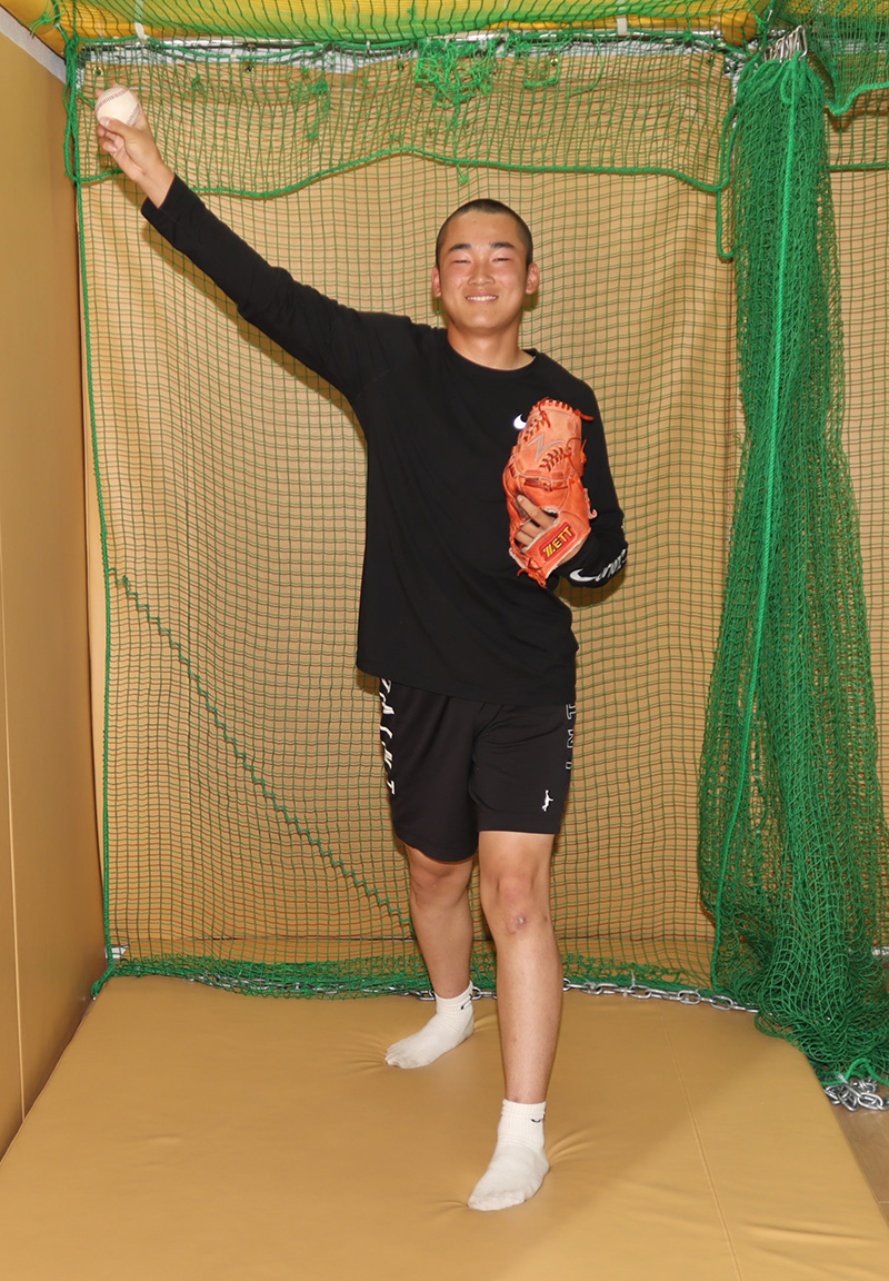 復活を信じリハビリに励む三浦君