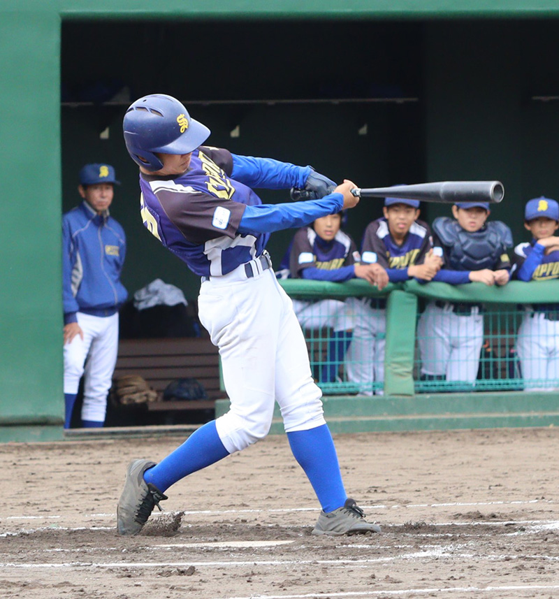 猛打賞の3打数3安打を放った澤江選手（札幌ボーイズ）