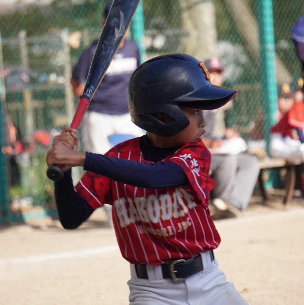 内野手、萬谷　碧斗