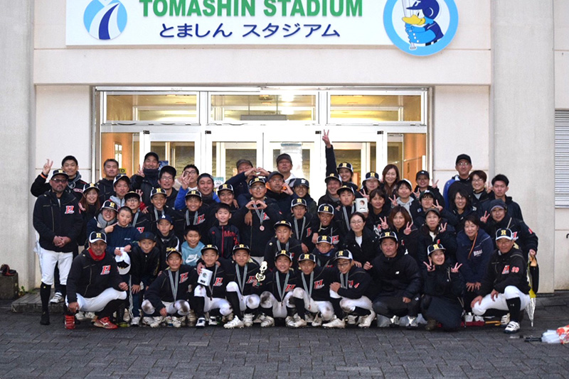 初の全国大会出場を果たした日高選抜＝（写真・チーム提供）