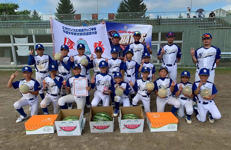 北海道代表の昭和ブルーホークス＝（写真・チーム提供）