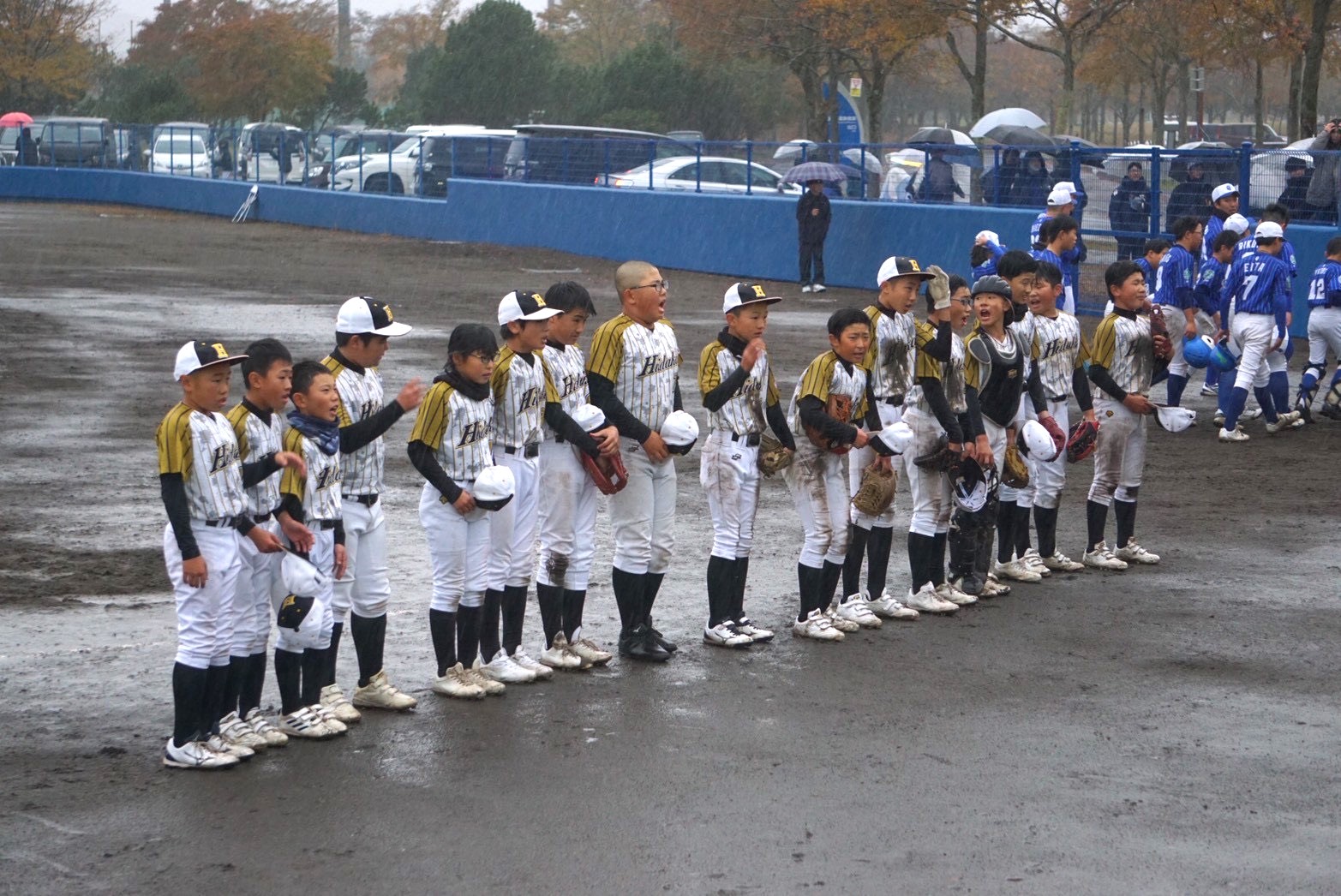 留萌戦・雨中決戦を制した日高選抜＝（写真・チーム提供）
