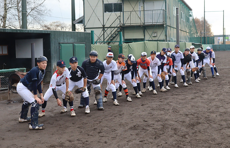 ベンチ前の2025北海道選抜