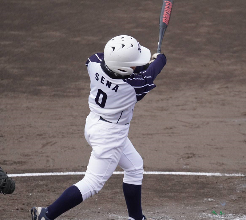 勝ち越しのタイムリーを放った熊原