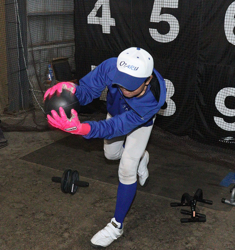 メディシンボールを使ったトレーニングも行われていた