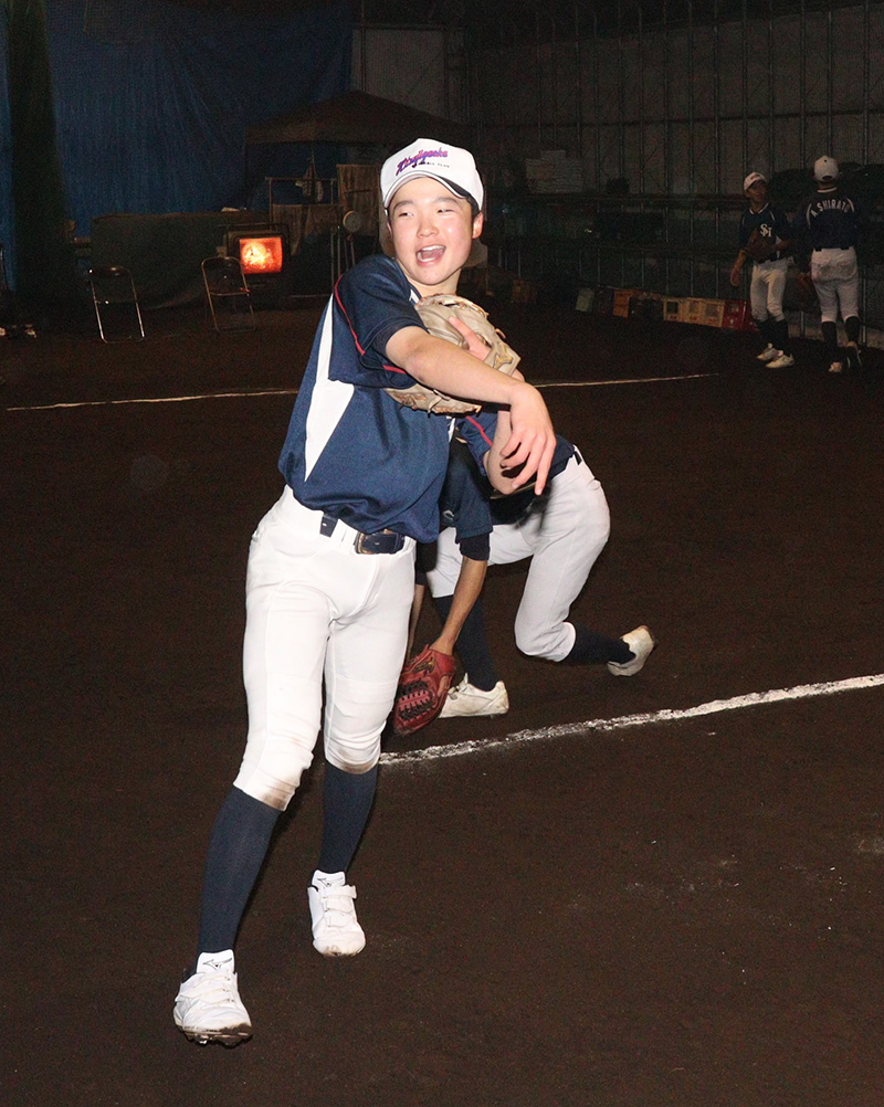 基礎トレーニングに励む札幌羊ヶ丘ナイン