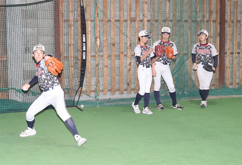 対角線キャッチボールする旭川大雪ボーイズナイン