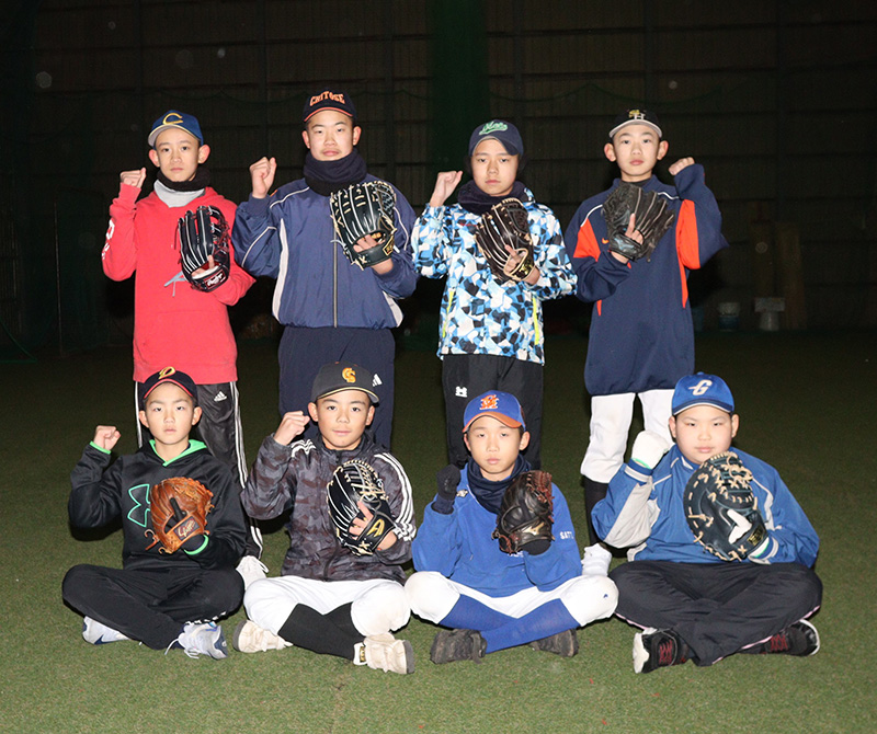 新入団員の6年生（千歳リトルシニア）