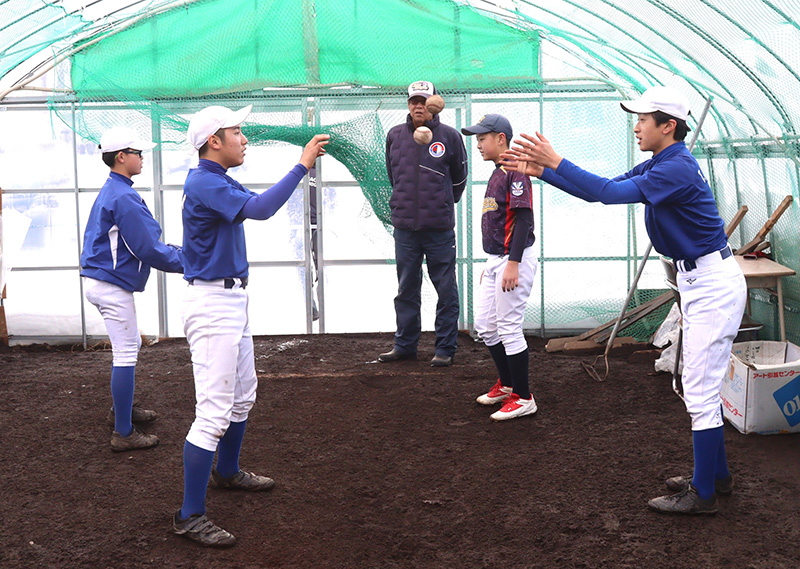 トレーニング励む札幌ボーイズナイン