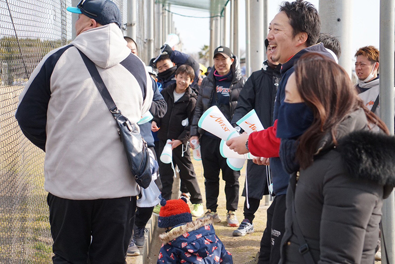 勝敗の先にある成長を信じ、静かに闘い続けた父親たち