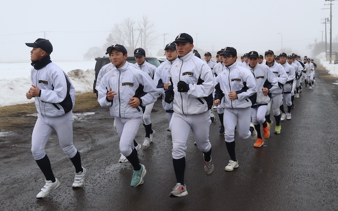 ンニングする札幌北ナイン