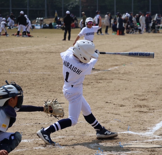 二回に二塁打を放った白石選手