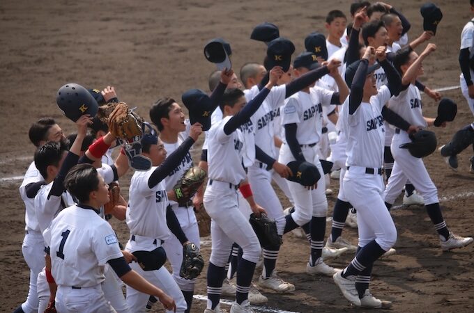 初回5得点で主導権　投手陣が踏ん張り札幌北、悲願の全国8強入り 