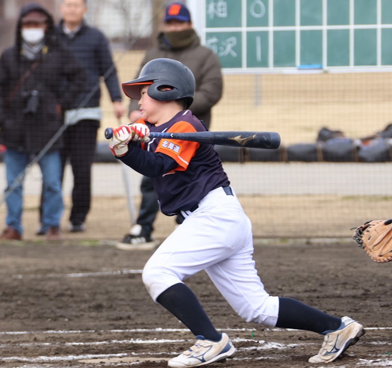 準決勝で繋ぐバッティングを見せる合田選手