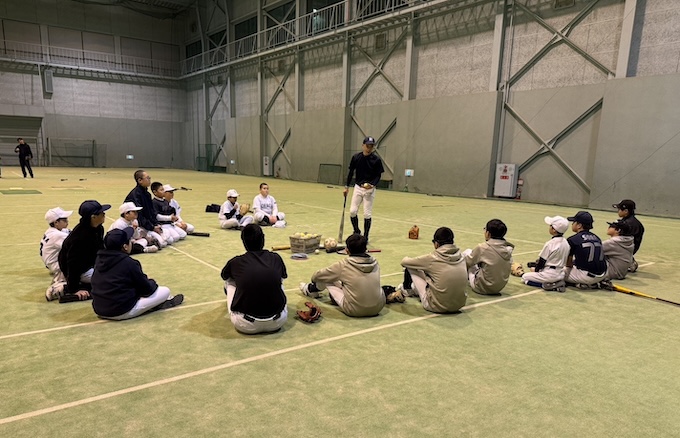 籏手監督の話を聞く空知ファイヤーズ中等部ナイン