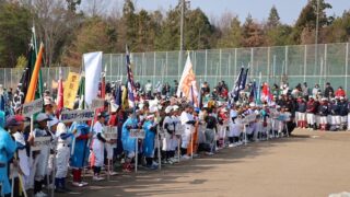 西日本のちびっ子球児が集結　多賀グリーンカップ開幕、どさん子も元気に挑戦！ 