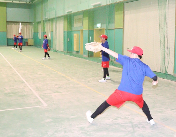 キャッチボールを行うとかちインディーズナイン