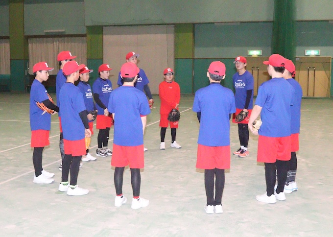 中村主将の話に耳を傾けるとかちインディーズナイン