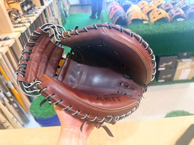 ブラウンのミット
