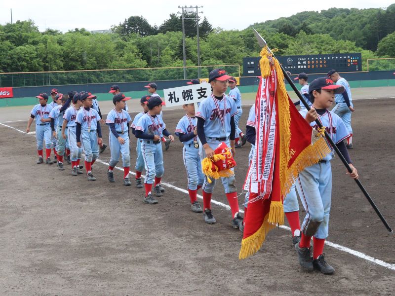 二年連続10度目の優勝を成し遂げた東16丁目フリッパーズ