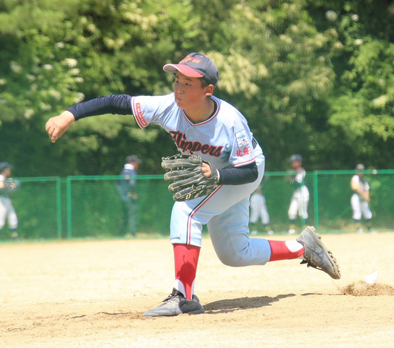 好投を続けた高野投手（東16丁目）