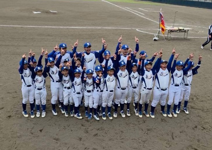 （写真・昭和ブルーホークス提供）