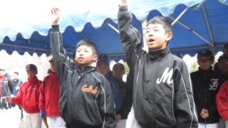 開会式　雨で主将のみ参加　 