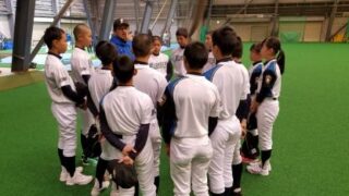 発行人、日本ハム屋内練習場出没中 