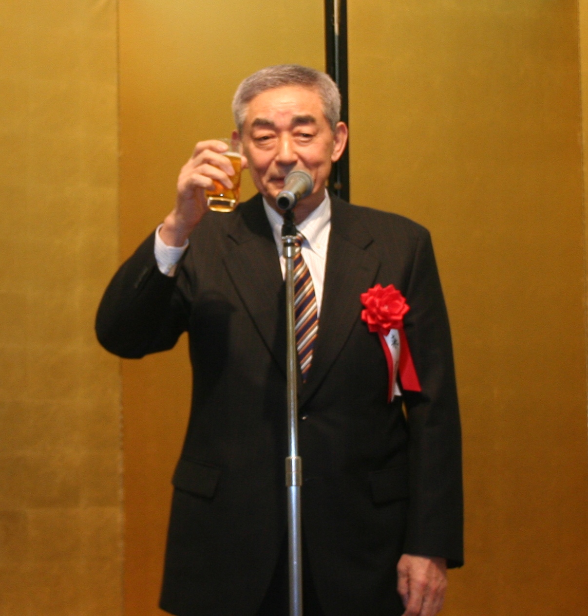 柳理事長乾杯