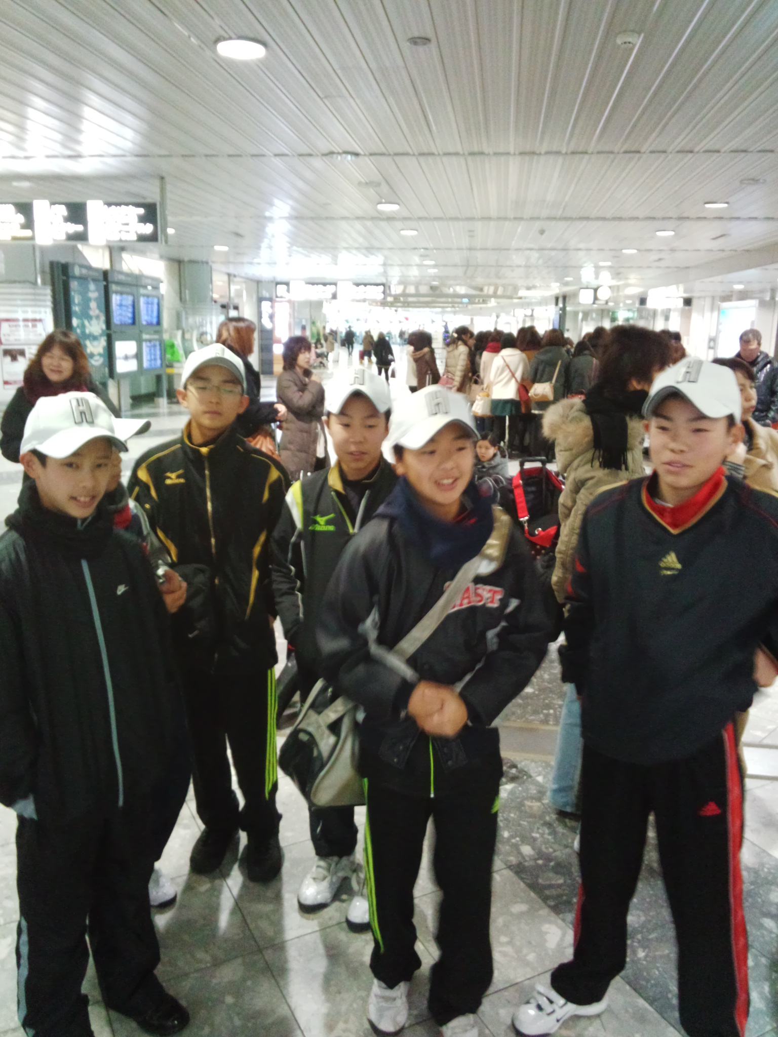 道選抜千歳出発(佐賀大会出場)
