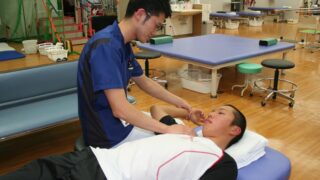 プロ選手を夢見て…羊ケ丘シニアの戸田君 