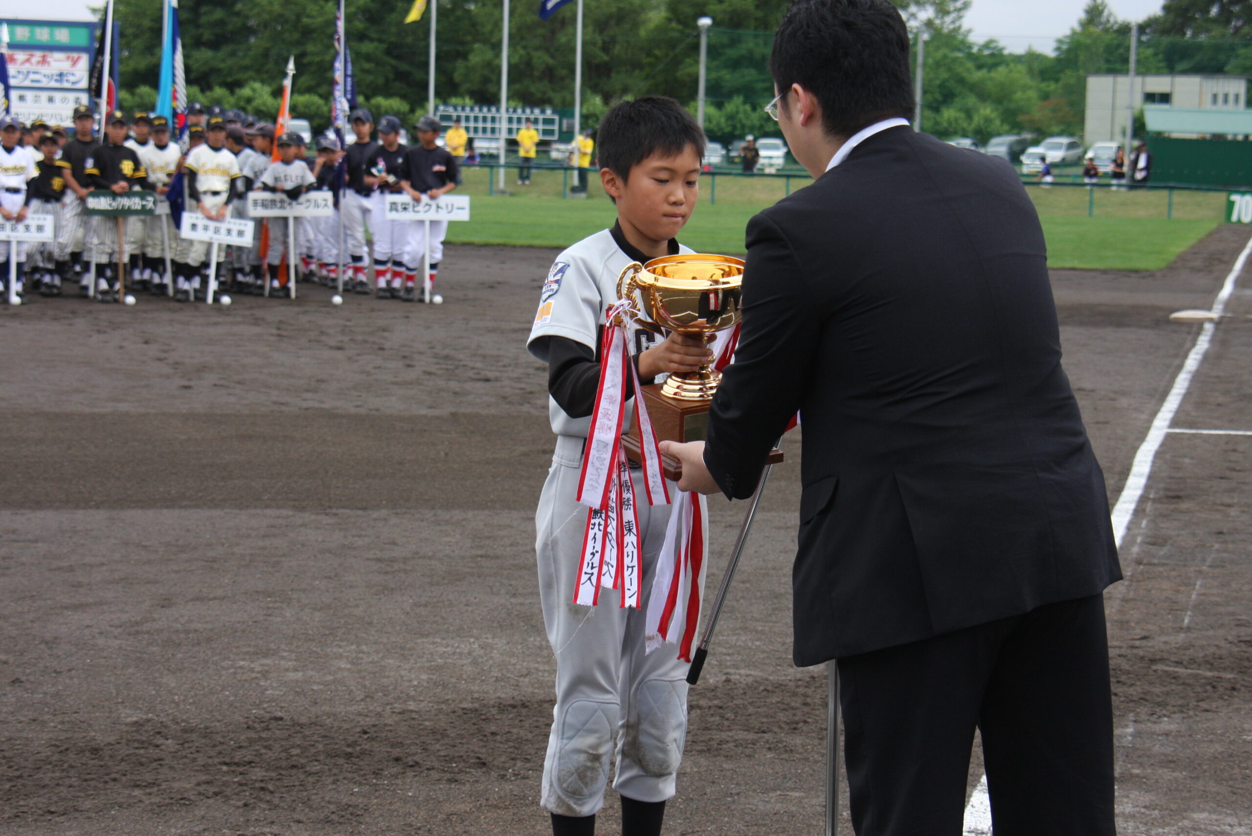 準優勝カップ返還