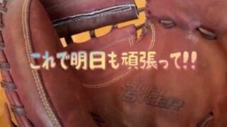 キャッチャーミットのウェブ修理 